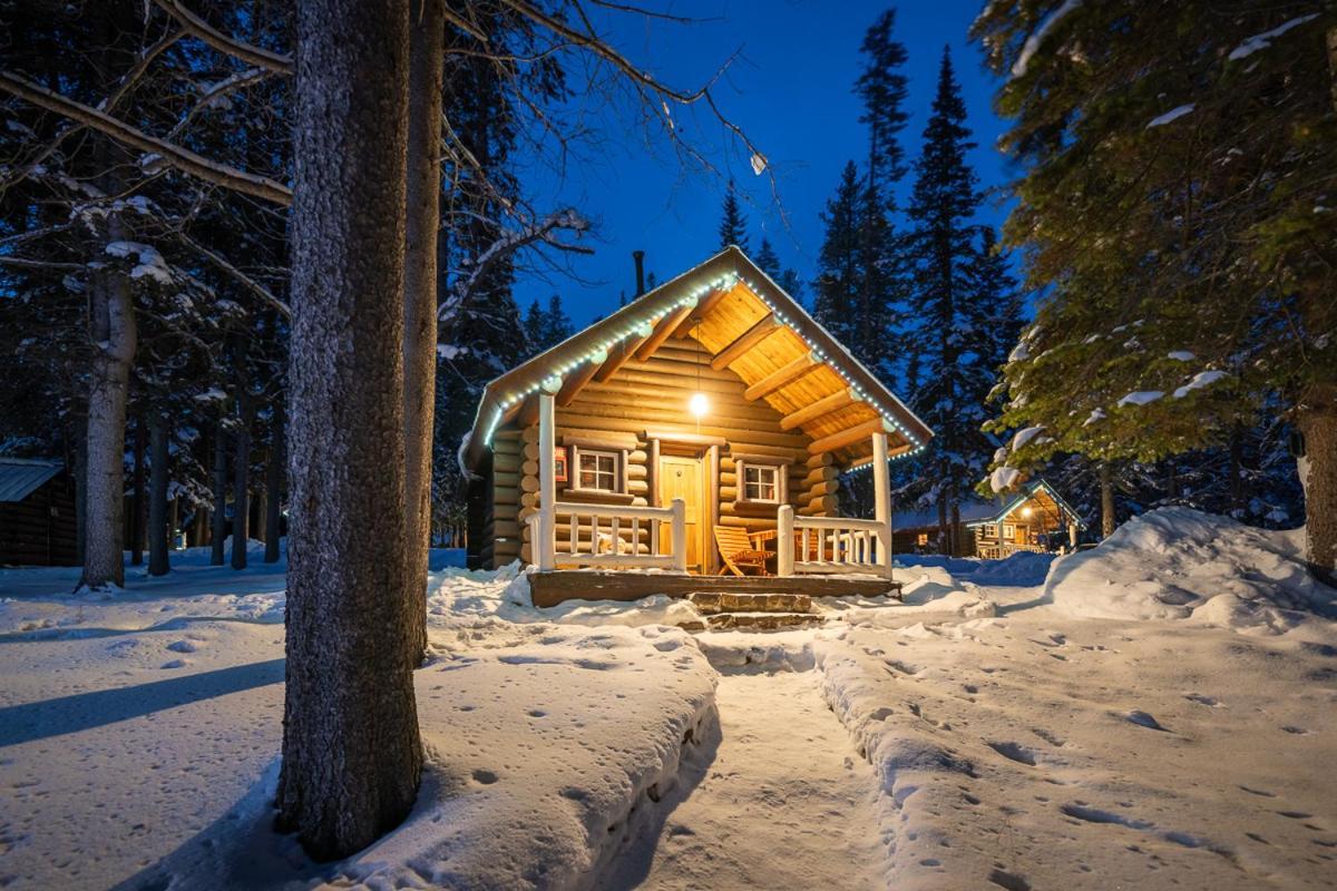 Storm Mountain Lodge & Cabins Castle Junction Exterior foto