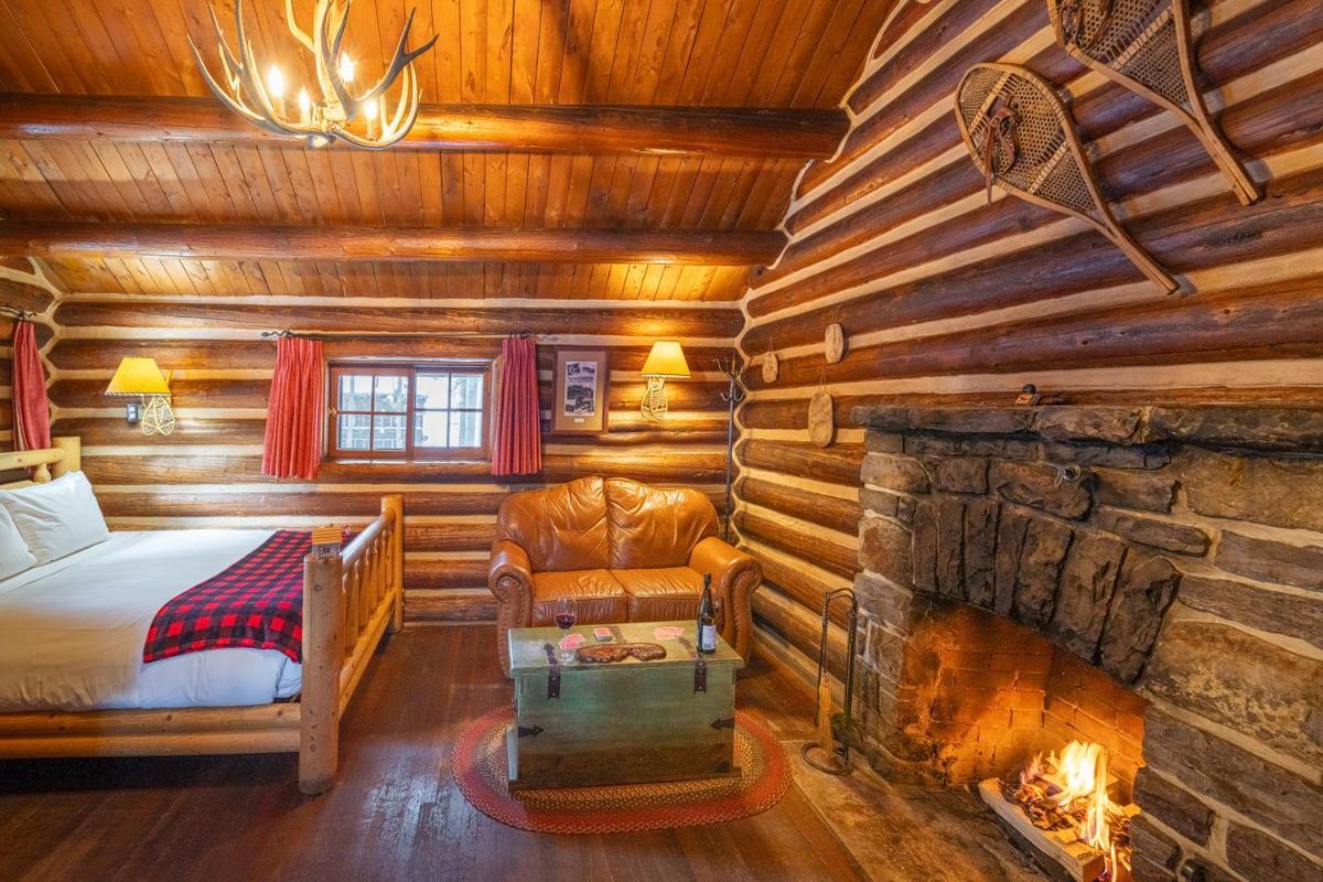 Storm Mountain Lodge & Cabins Castle Junction Exterior foto
