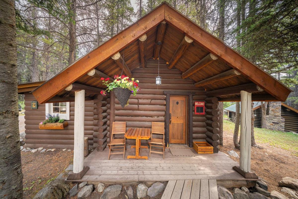 Storm Mountain Lodge & Cabins Castle Junction Exterior foto