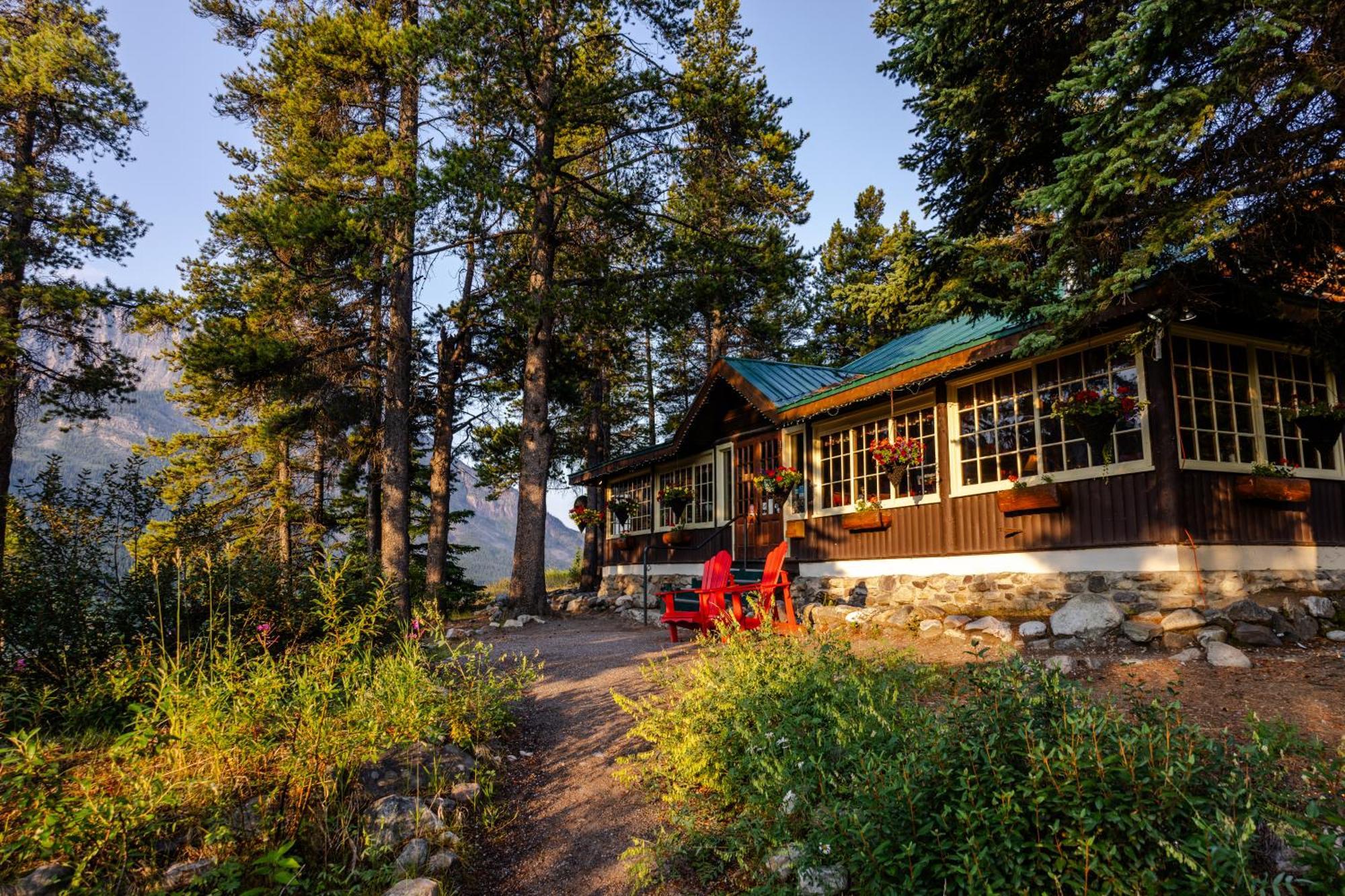 Storm Mountain Lodge & Cabins Castle Junction Exterior foto